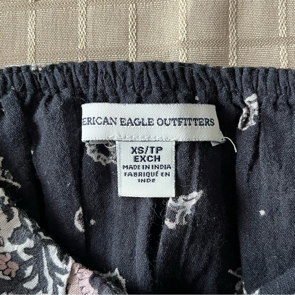 American Eagle Navy Ruffle Bubble Tank Top - Picture 3 of 3